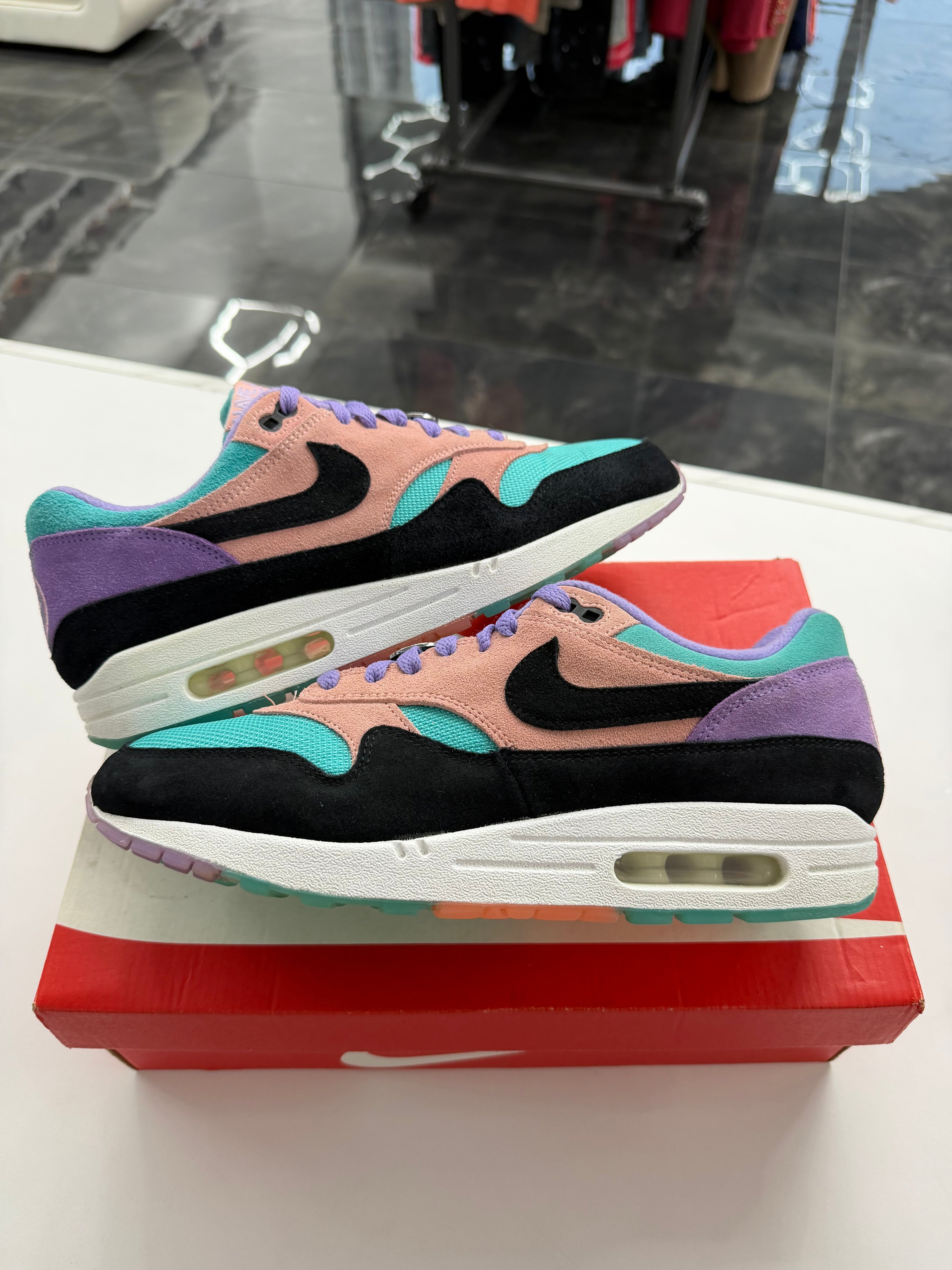 Nike Air Max 1 Have a Nike Day