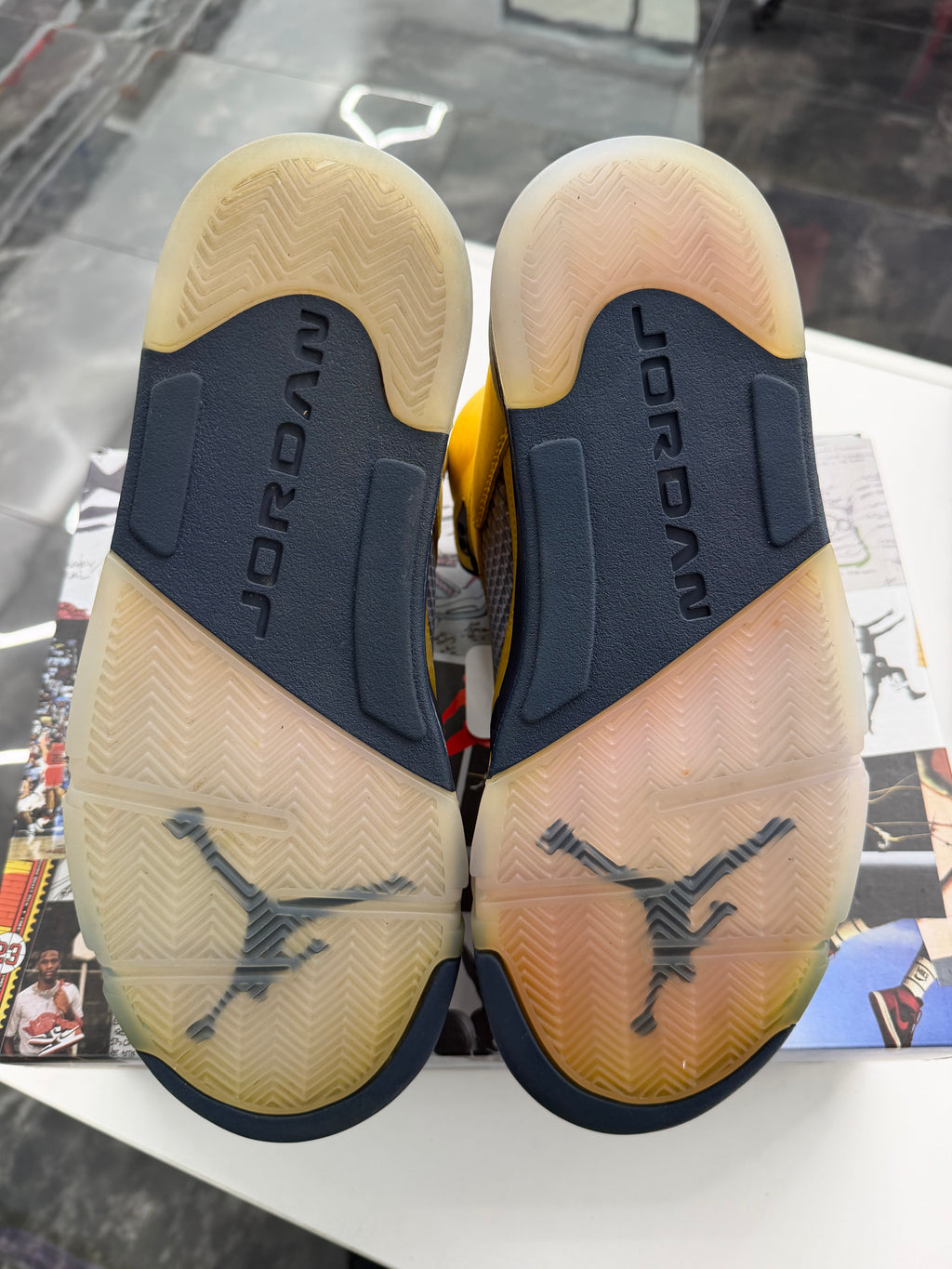 Jordan 5 Retro Michigan (2019)