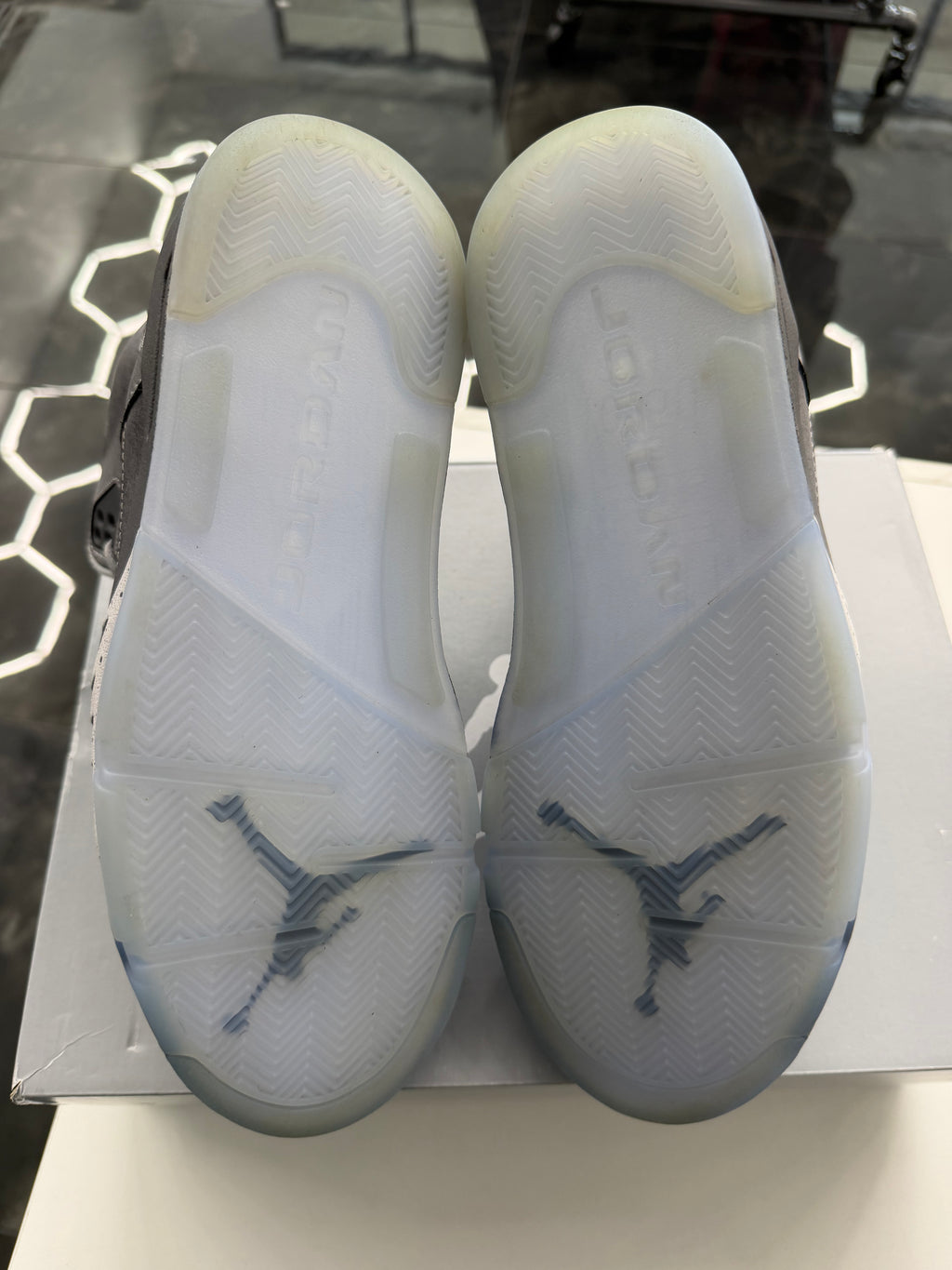 Jordan 5 Retro Wolf Grey (2026)