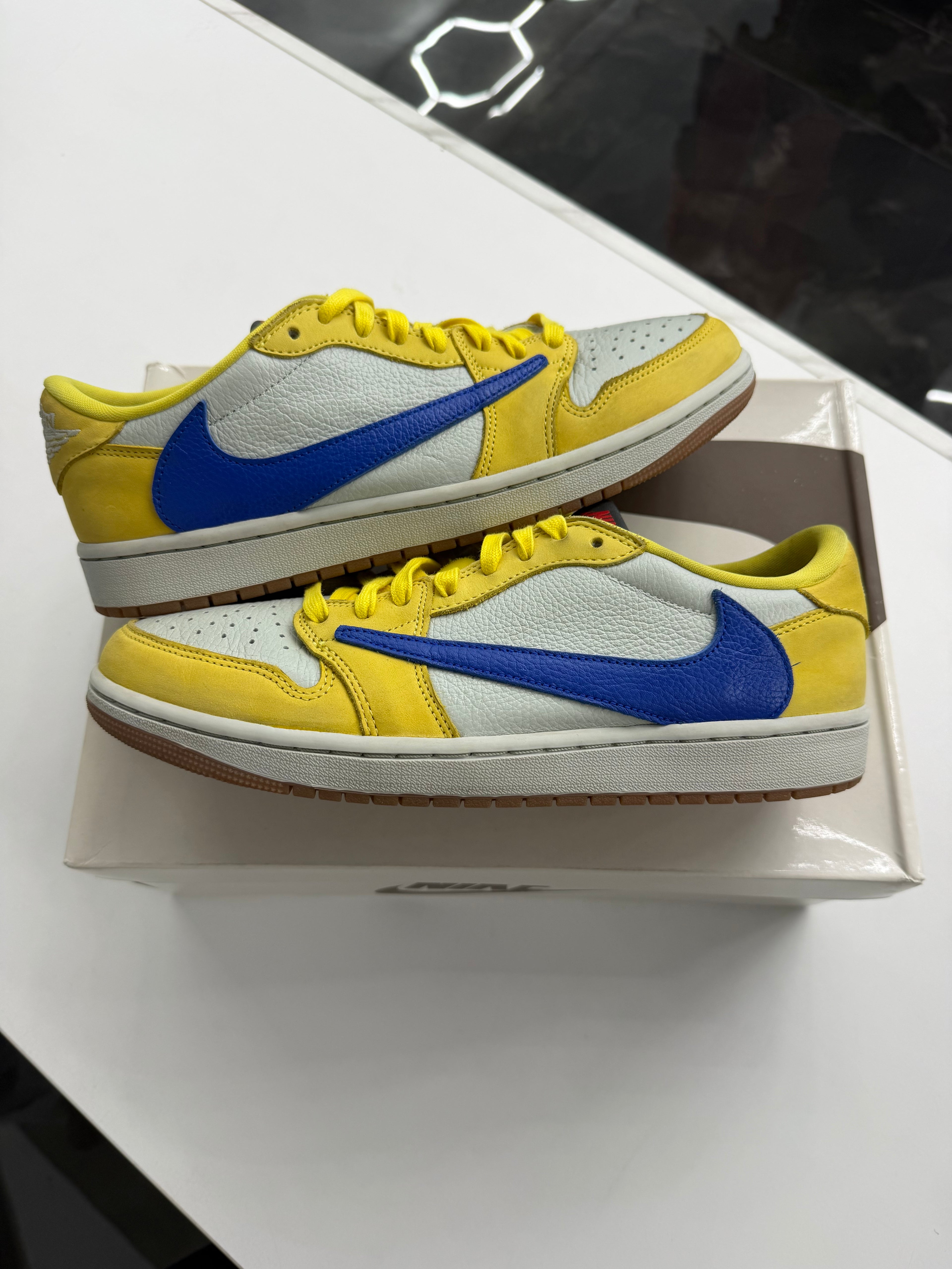 Jordan 1 Retro Low OG SP Travis Scott Canary (Women’s)