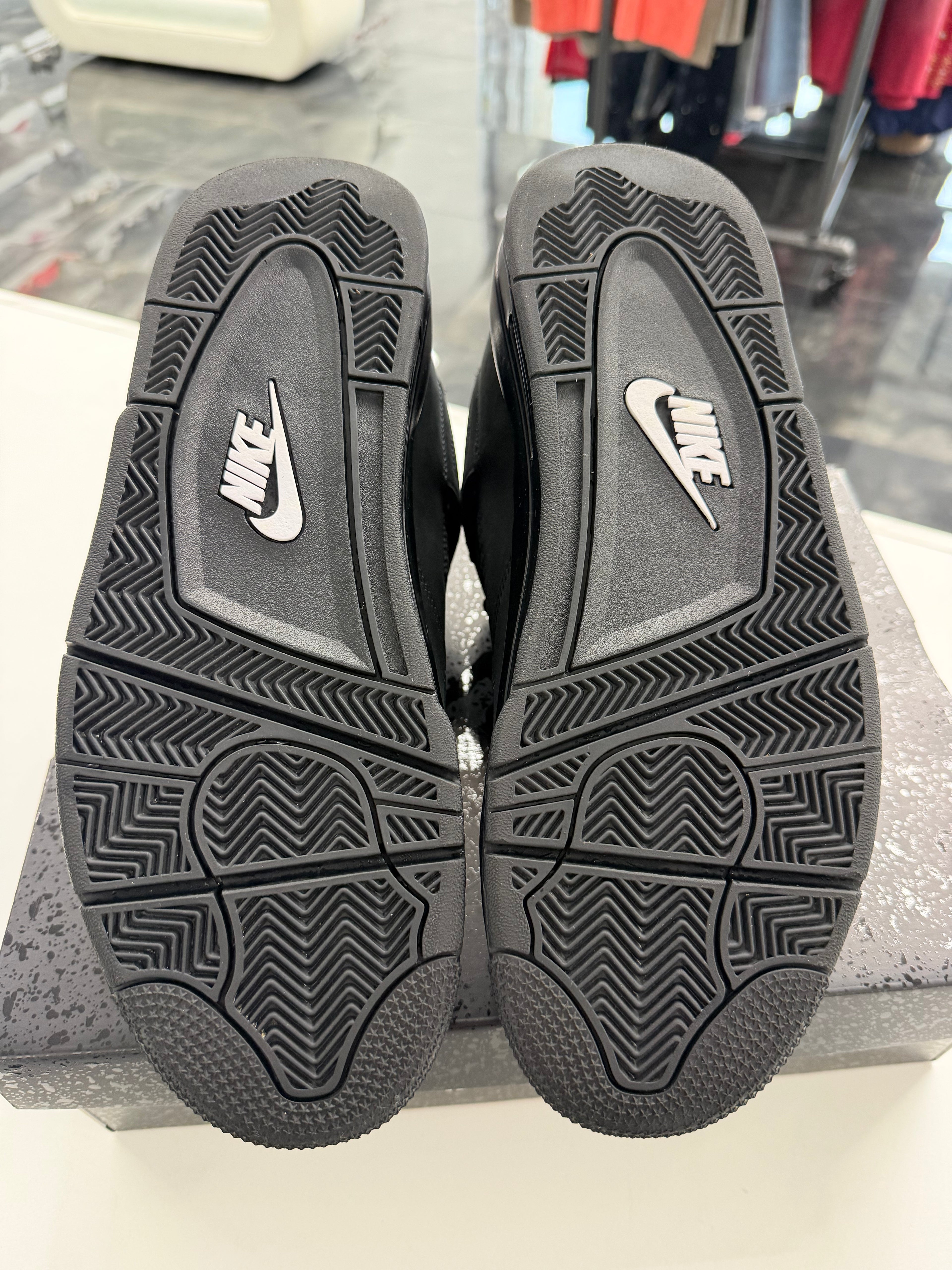 Jordan 4 Retro Black Cat (2025)