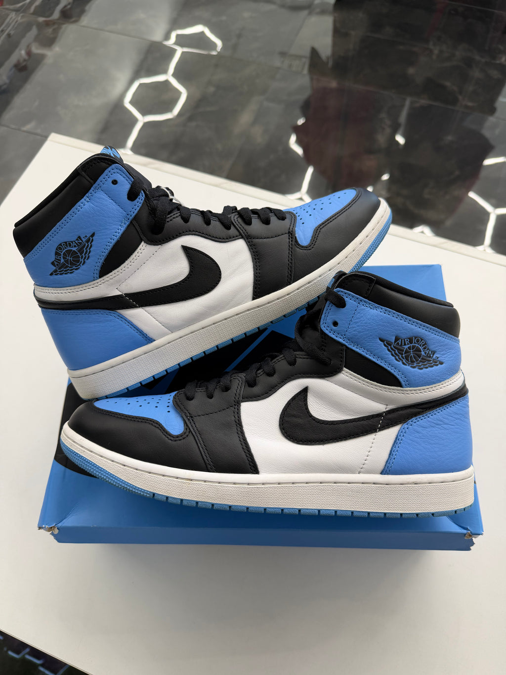 Jordan 1 Retro High OG UNC Toe