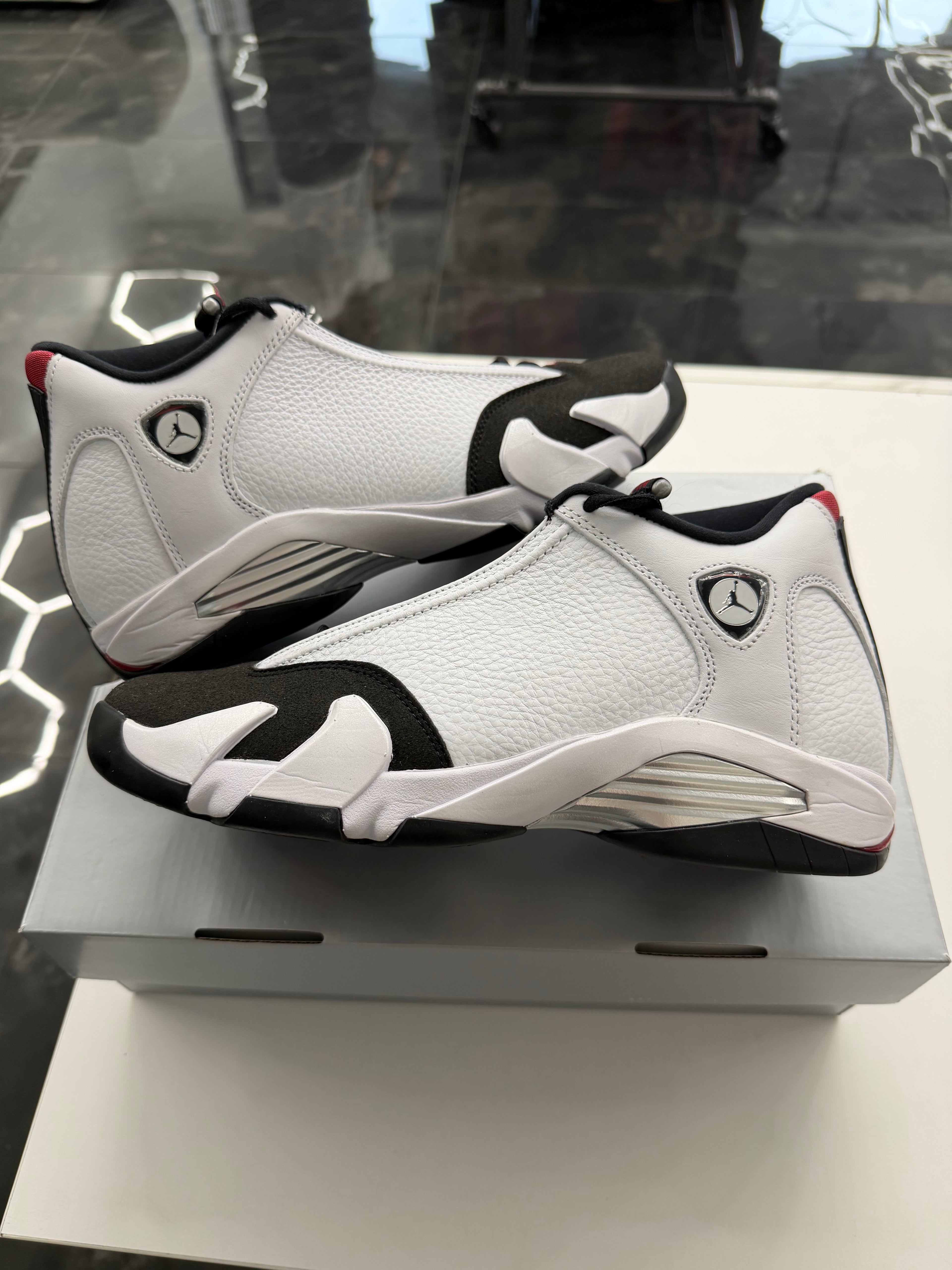 Jordan 14 Retro Black Toe (2024)