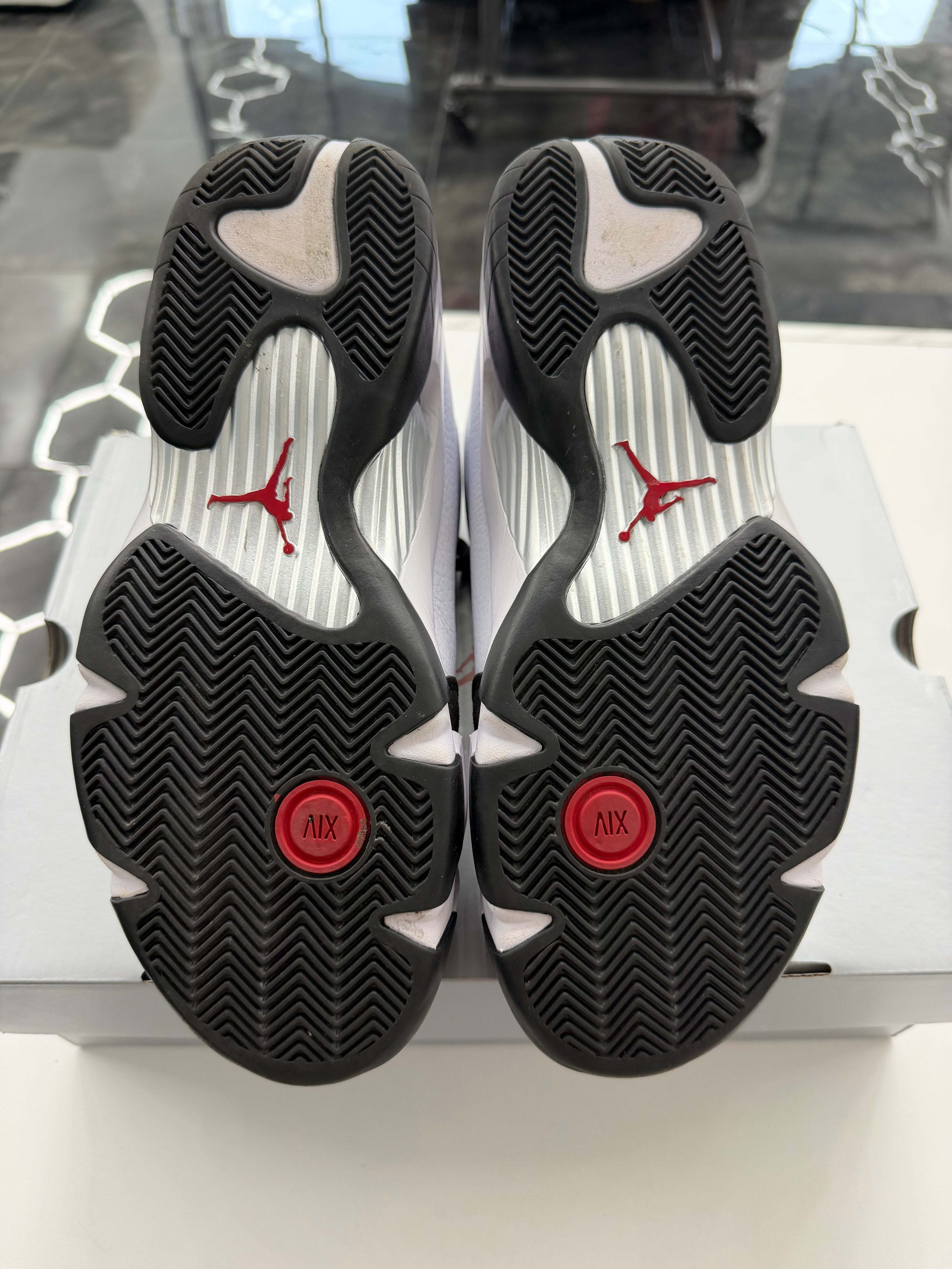 Jordan 14 Retro Black Toe (2024)