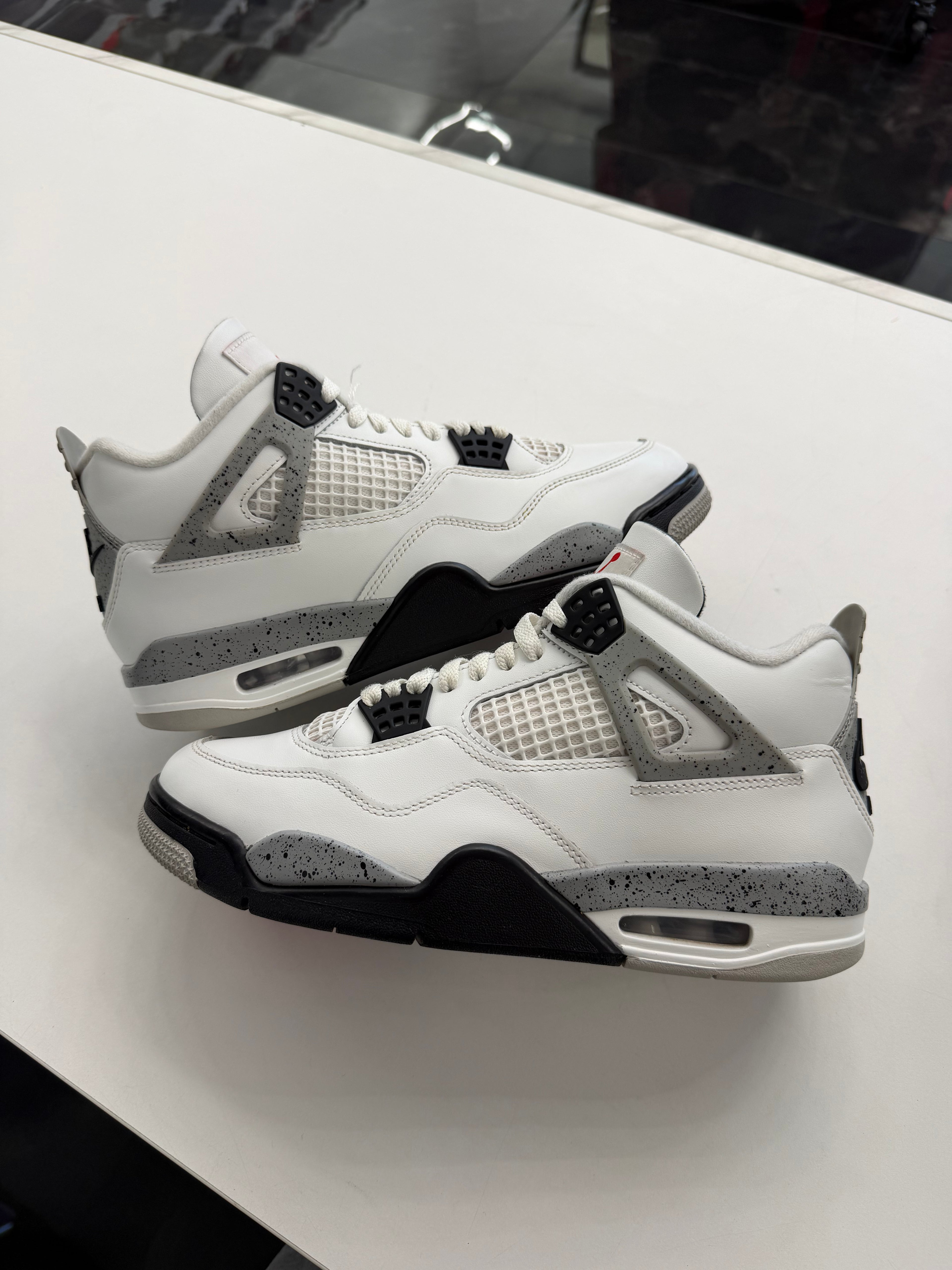 Jordan 4 Retro OG White Cement (2025) (NO BOX)