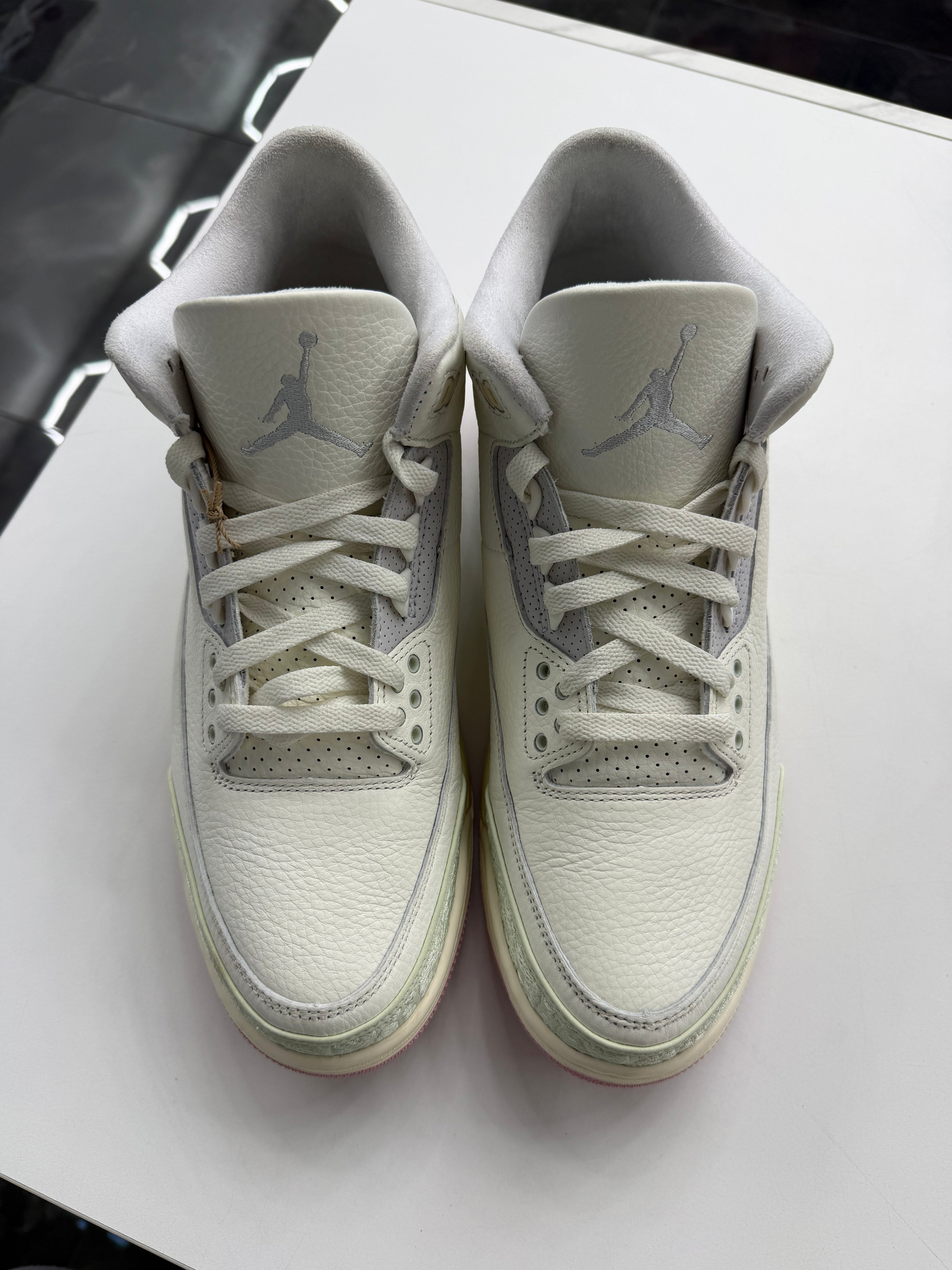 Jordan 3 Retro "Spring Is In The Air" (NO BOX)