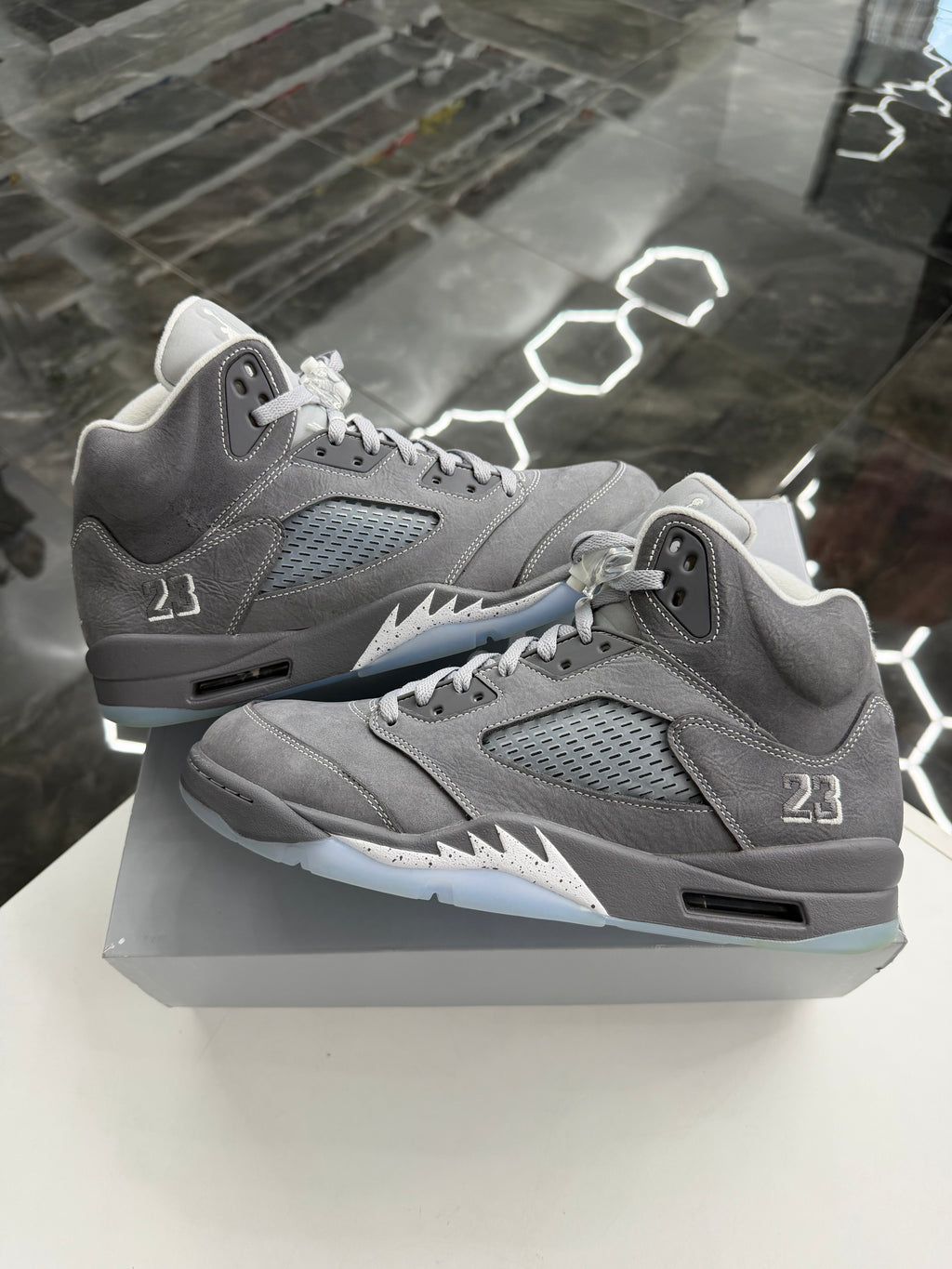 Jordan 5 Retro Wolf Grey (2026)