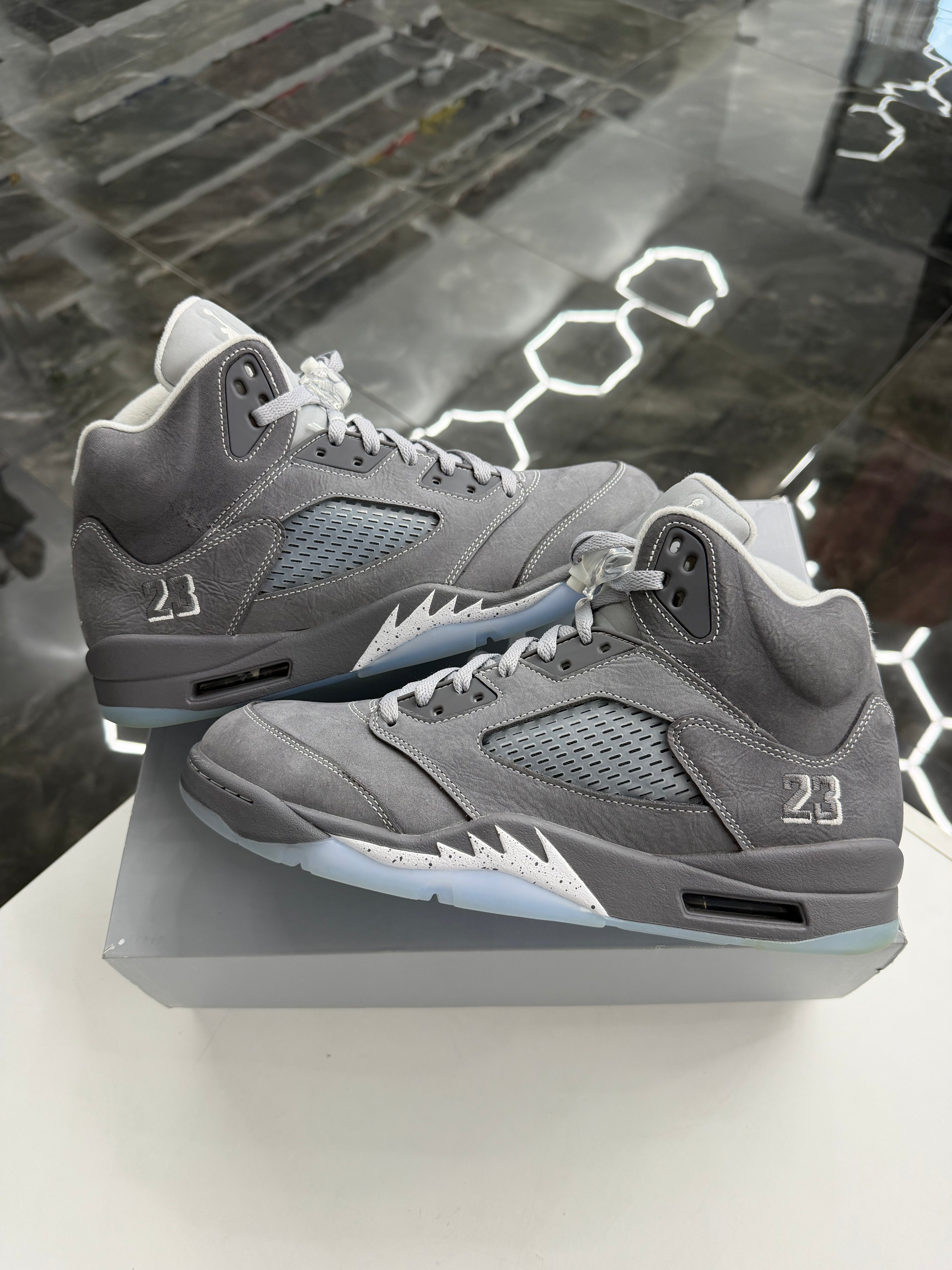 Jordan 5 Retro Wolf Grey (2026)