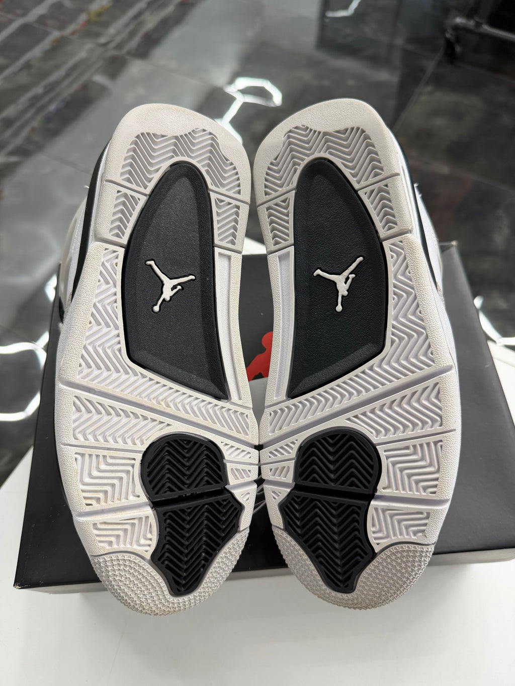 Jordan 4 Retro Military Black (GS)