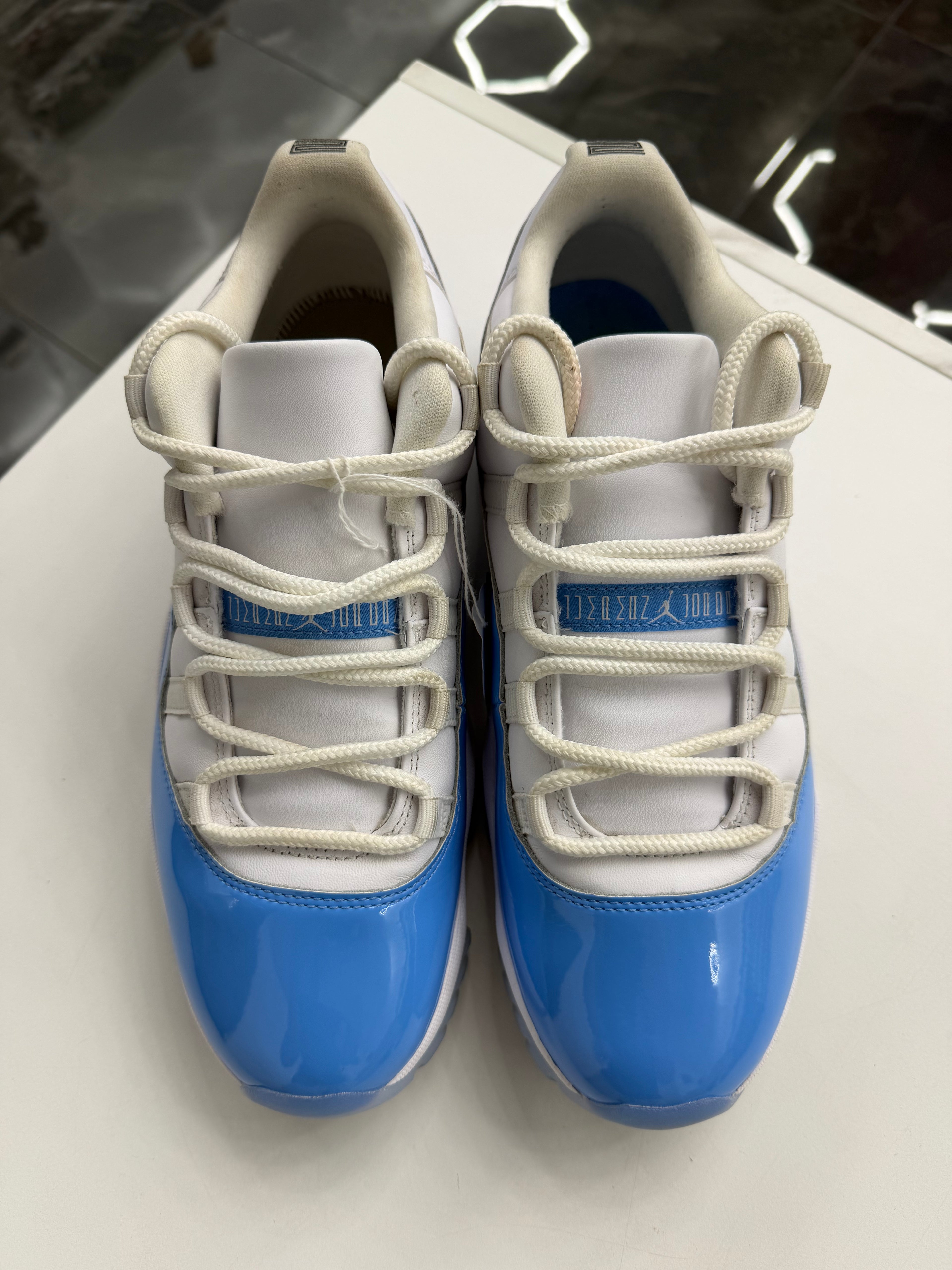Jordan 11 Retro Low "University Blue"