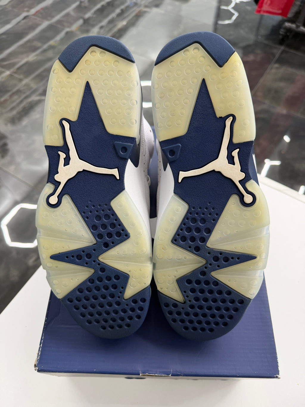 Jordan 6 Retro Midnight Navy (2022)