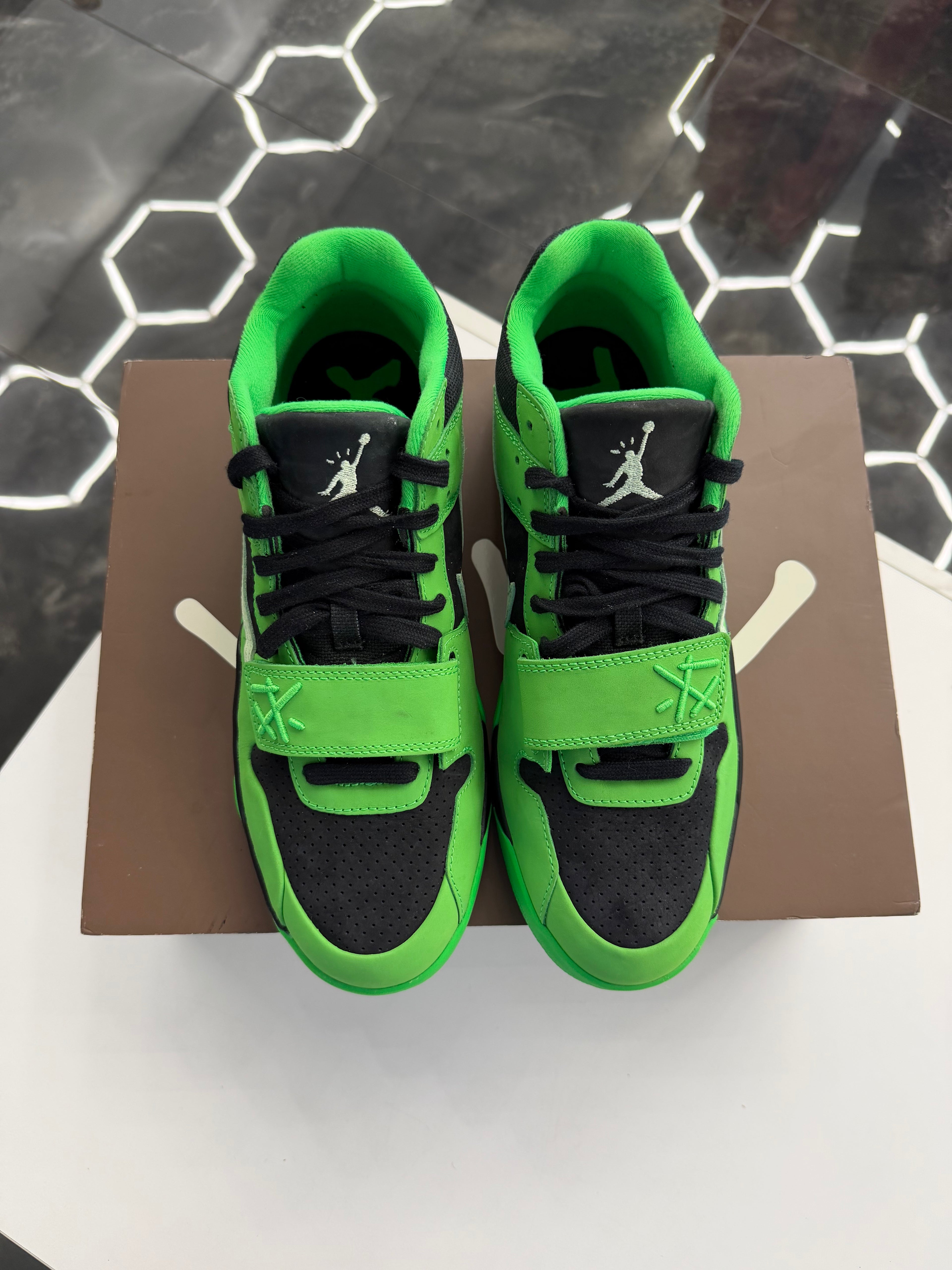 Jordan CJ1 T-Rexx Travis Scott Green Spark