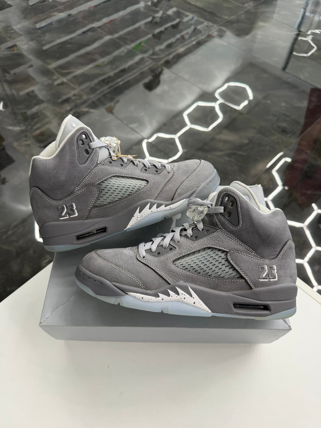 Jordan 5 Retro Wolf Grey (2026)