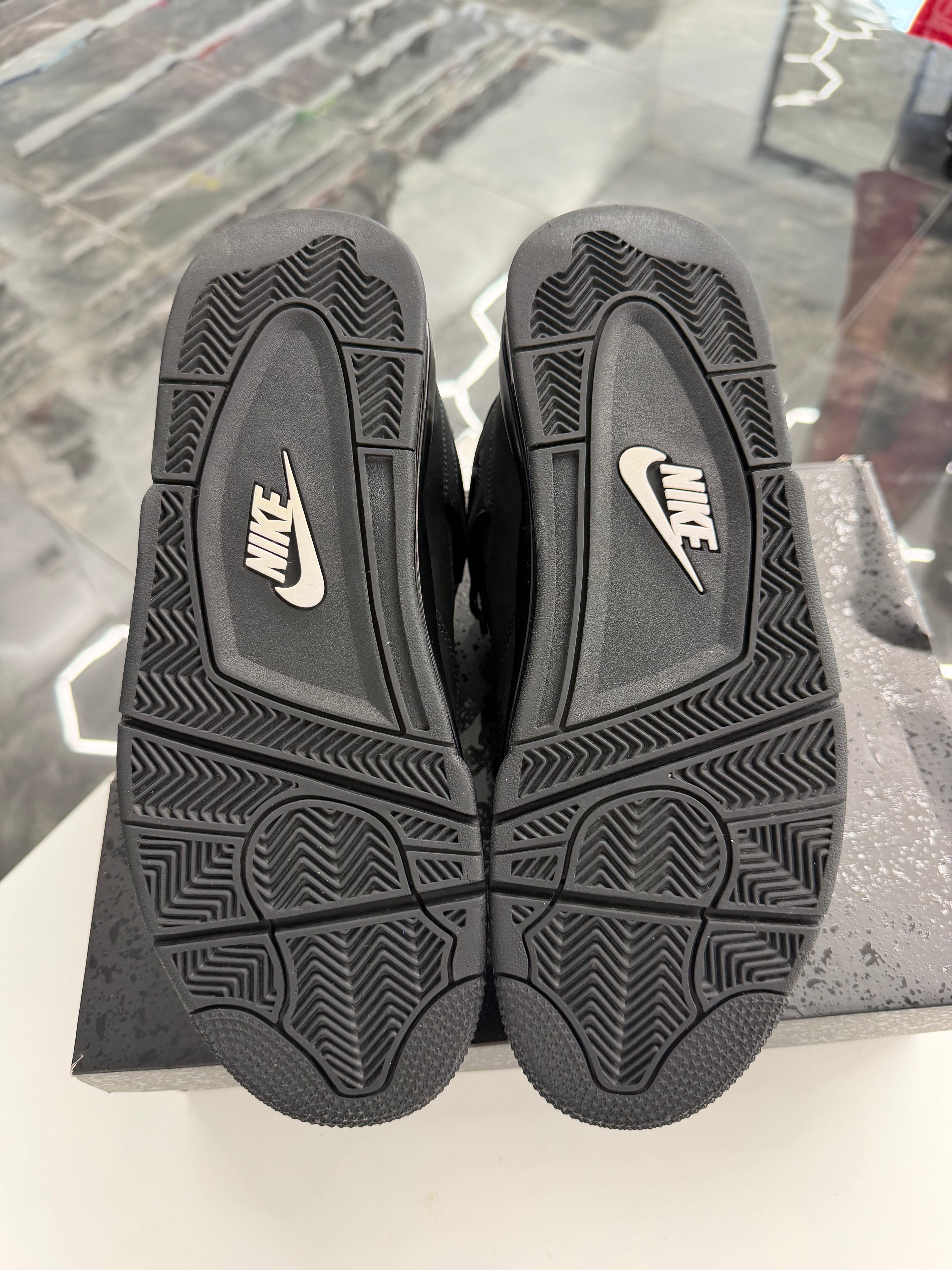 Jordan 4 Retro Black Cat (2025)