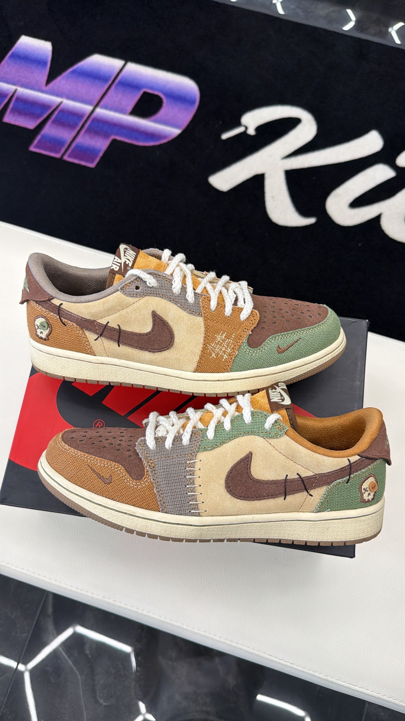 Jordan 1 Retro Low OG Zion Williamson 'Voodoo