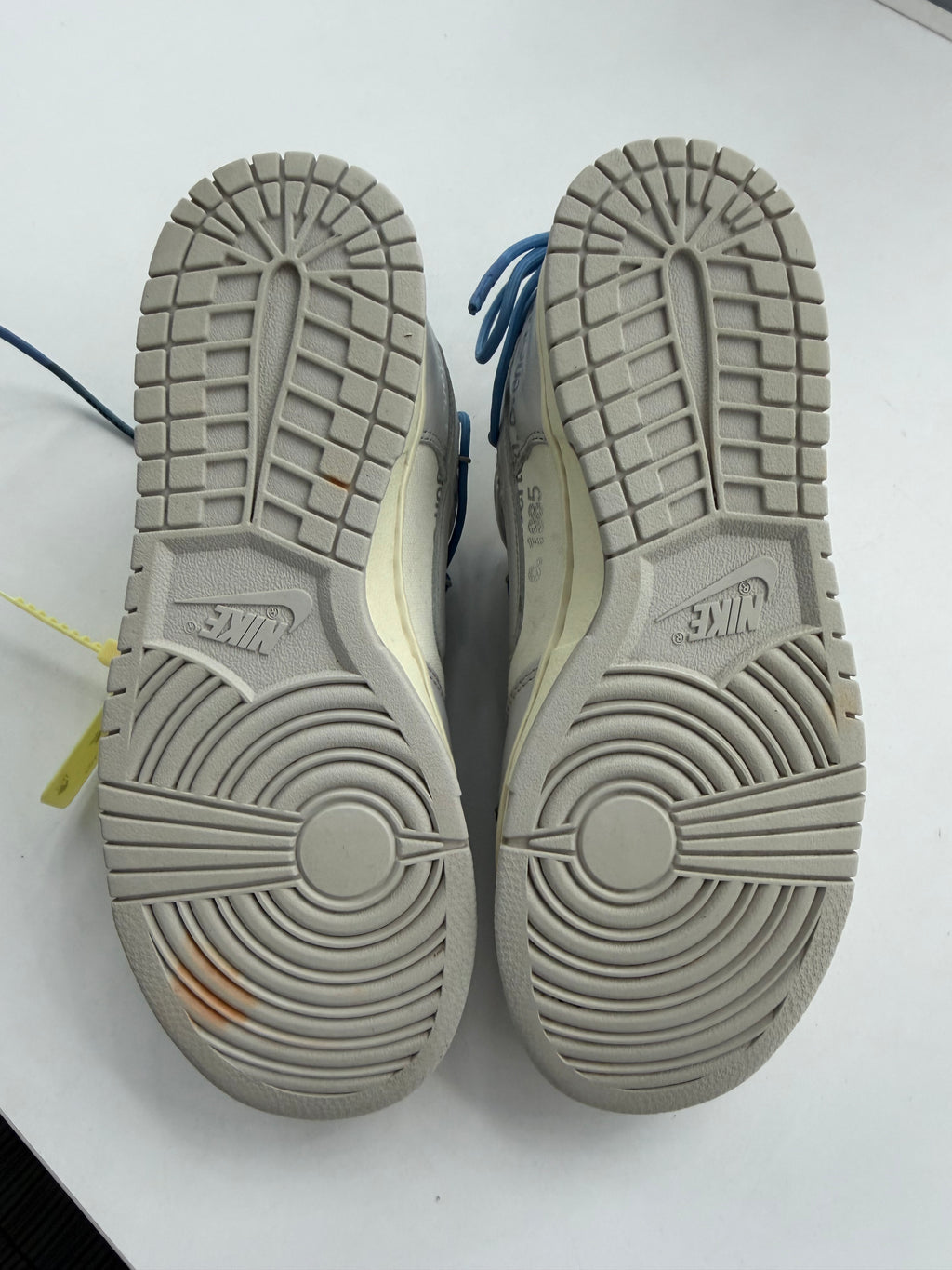 Dunk Low x Off-White "Lot 05 of 50" (NO BOX)