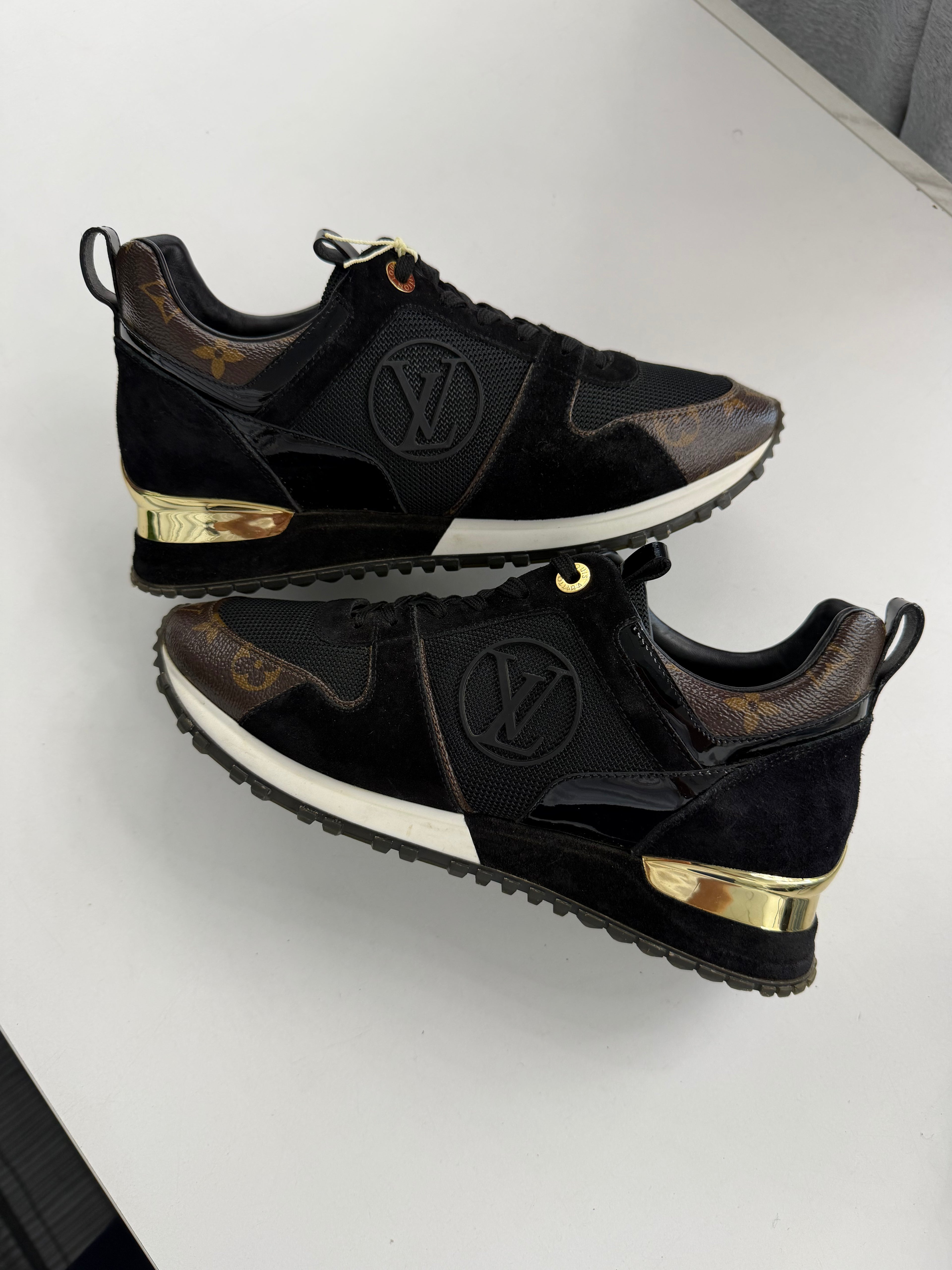 Louis Vuitton Run Away (NO BOX)
