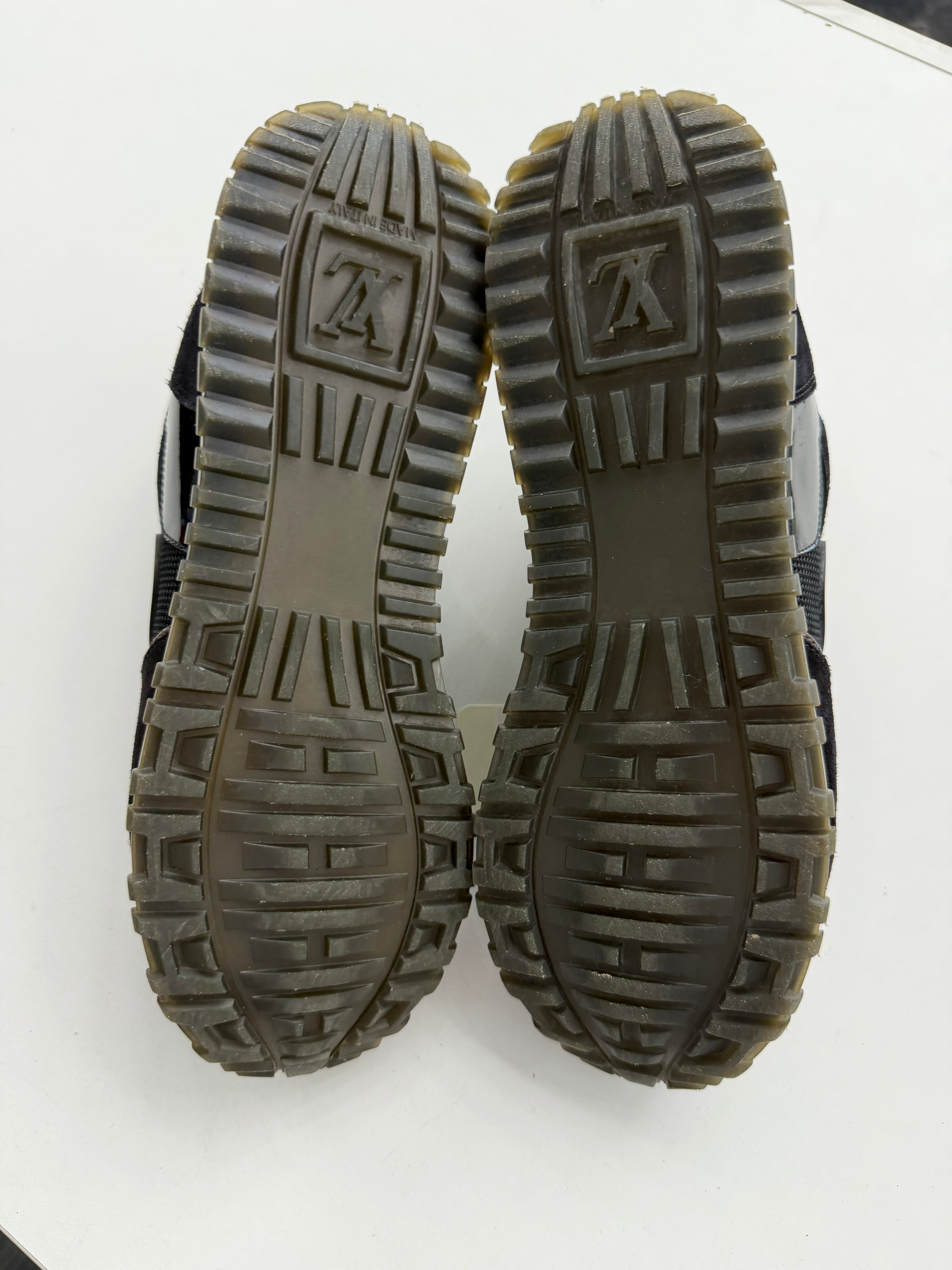 Louis Vuitton Run Away (NO BOX)