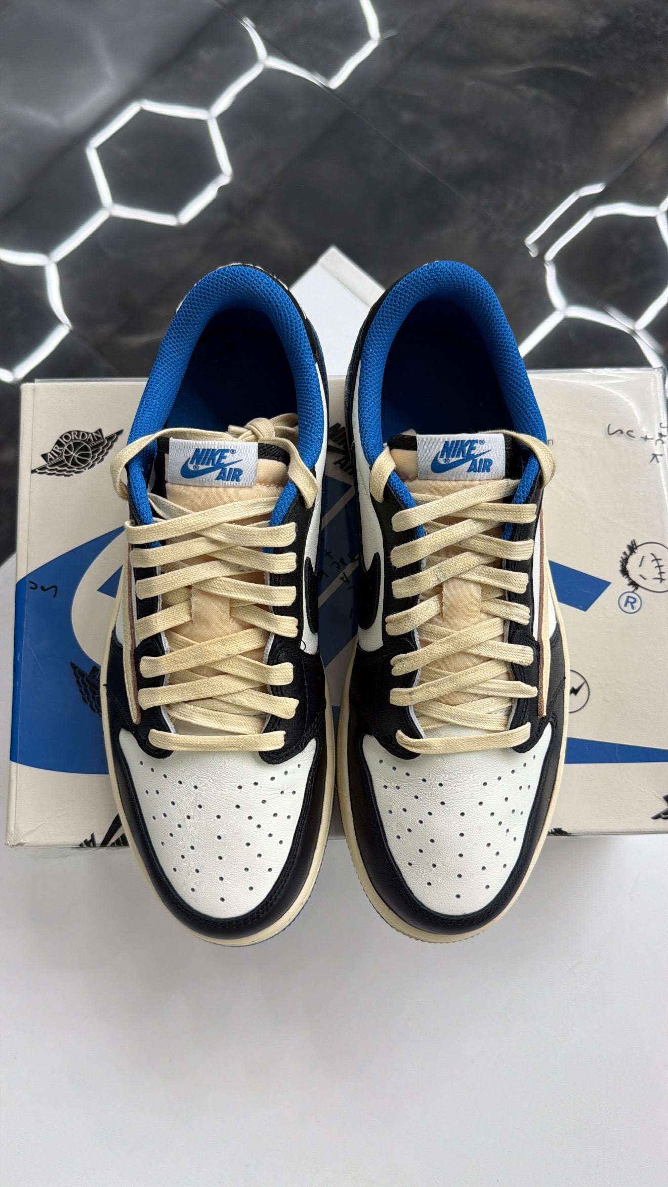Jordan 1 Low Fragment x Travis Scot
