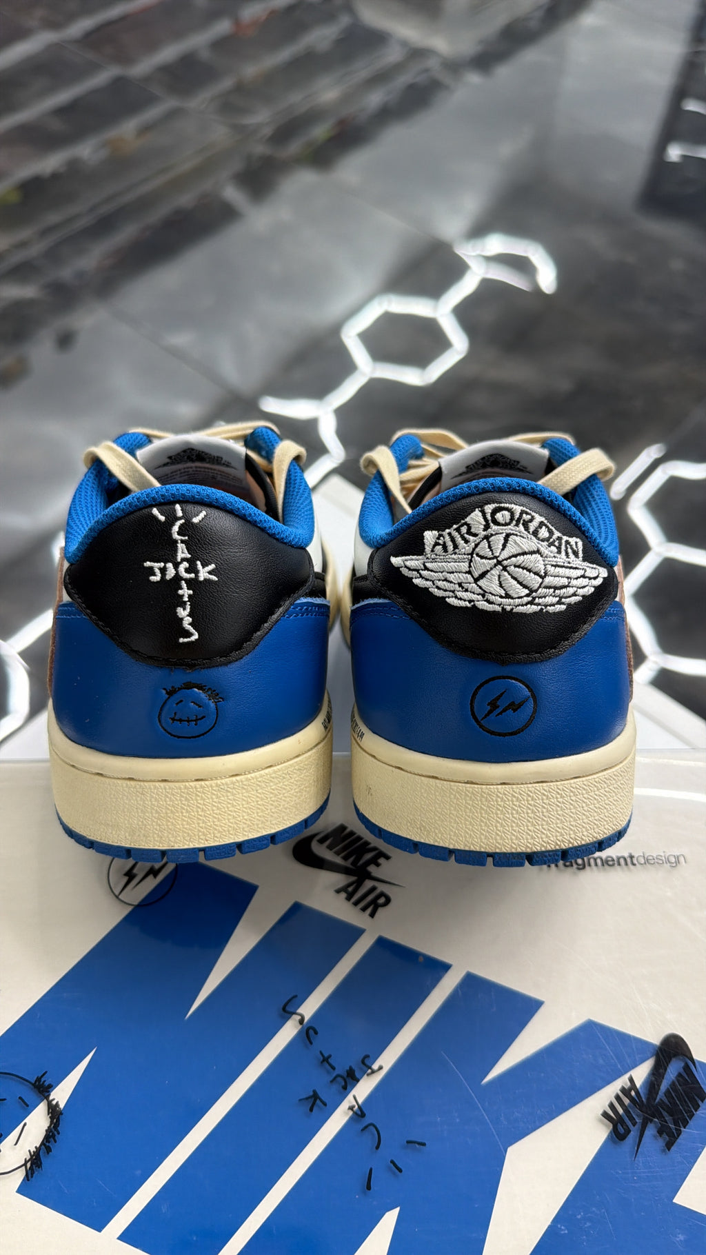 Jordan 1 Low Fragment x Travis Scot