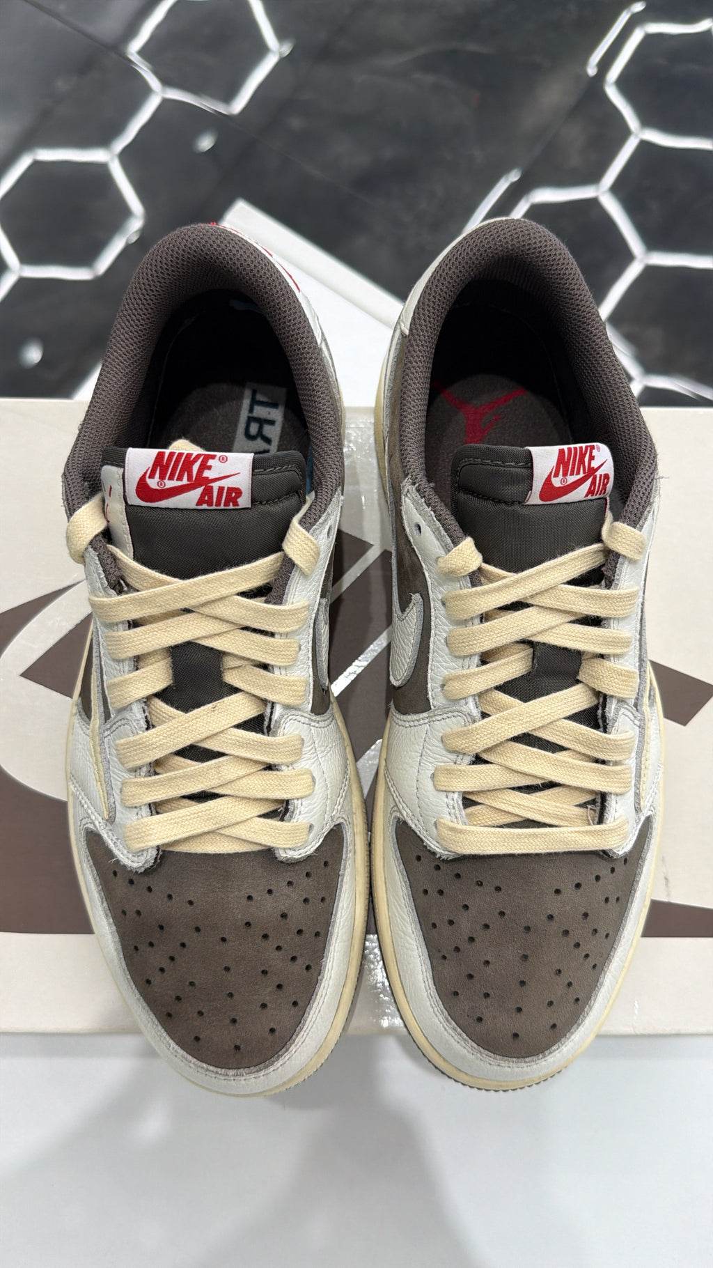 Nike x Travis Scott Air Jordan 1 Low OG 'Reverse Mocha'